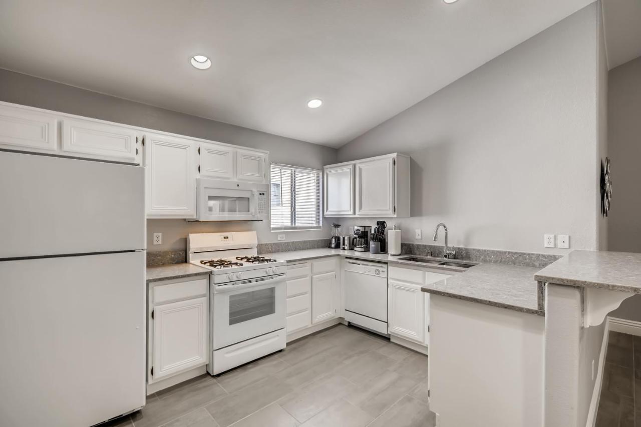 Luxurious House With A Pool, Spa, And Patio, Sleeps 6 Comfortably Las Vegas Exteriér fotografie