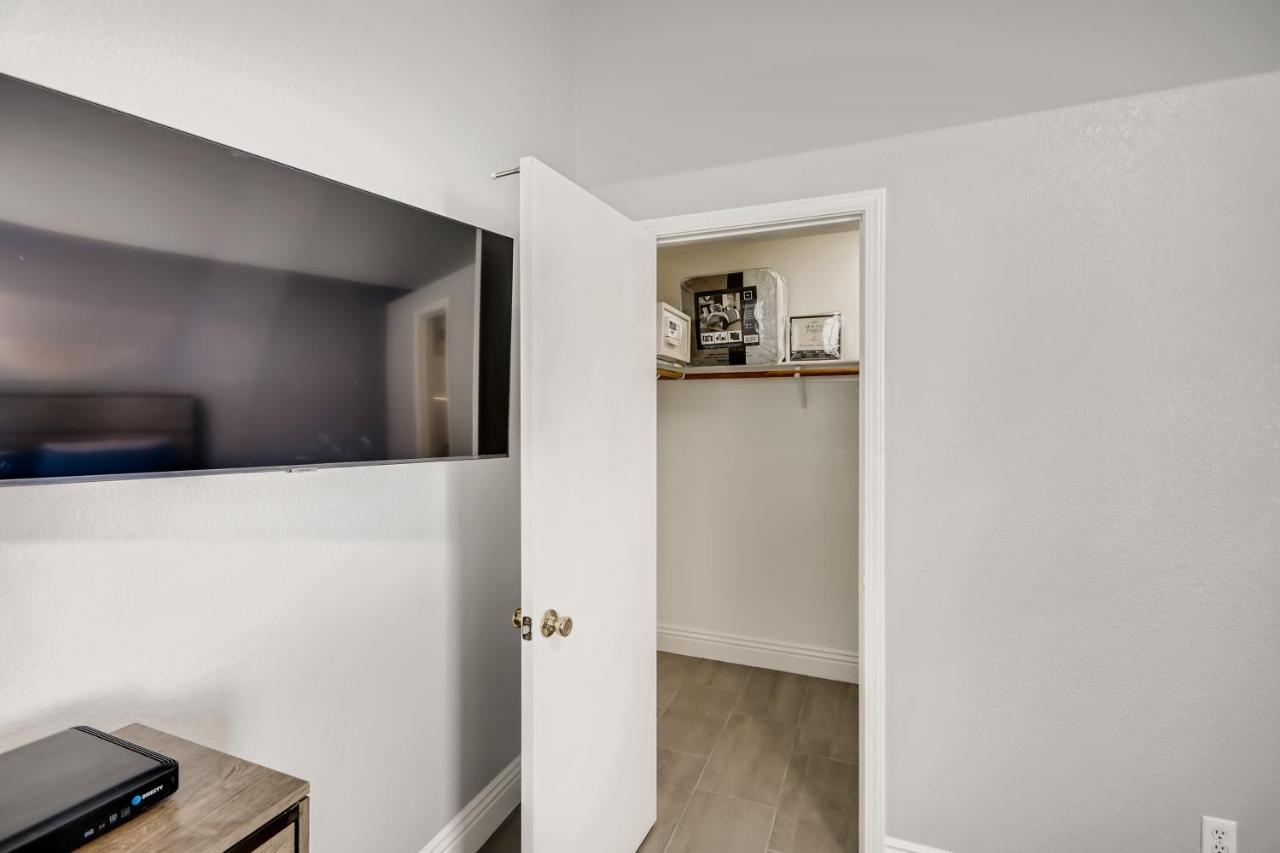 Luxurious House With A Pool, Spa, And Patio, Sleeps 6 Comfortably Las Vegas Exteriér fotografie